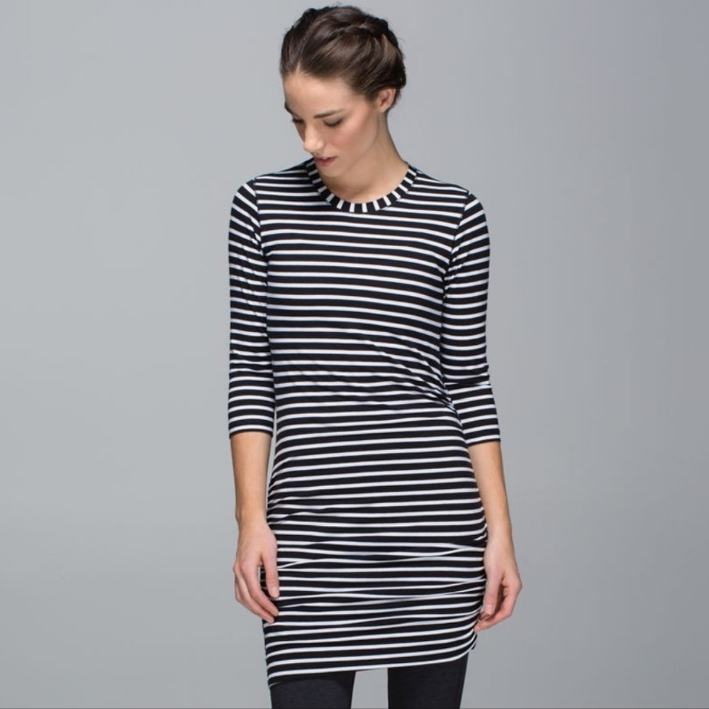 Lululemon Anytime Dress Deenie Stripe Bodycon Lounge White Black Sz 8